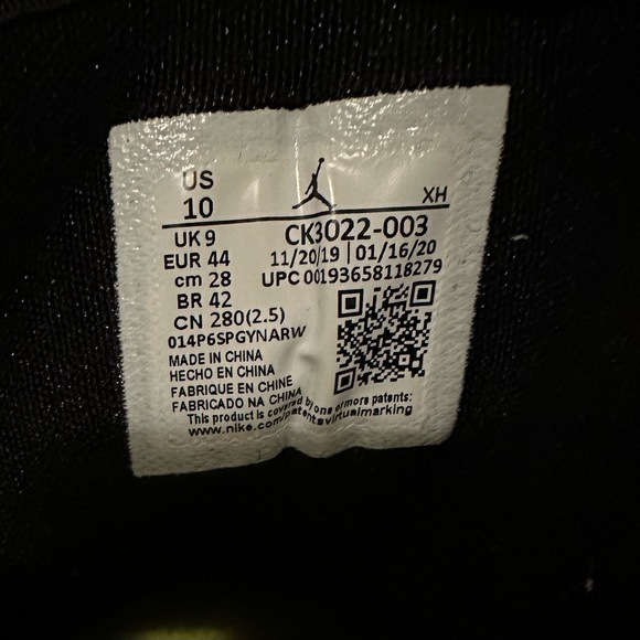 Jordan 1 low “black cyber”, size: 10 , condition: are slightly worn, - Picture 4 of 4